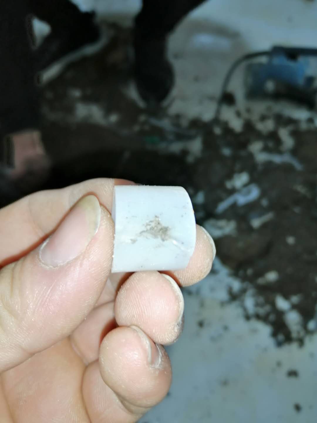 阿鲁科尔沁家里地暖漏水了怎么办？